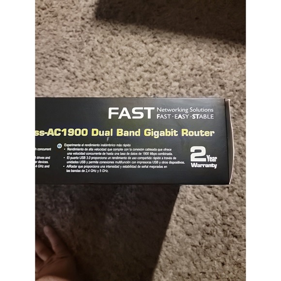 ASUS Router (RT-AC68R)   Wireless-AC1900‎ Dual-Band Gigabit Router - Picture 6 of 12